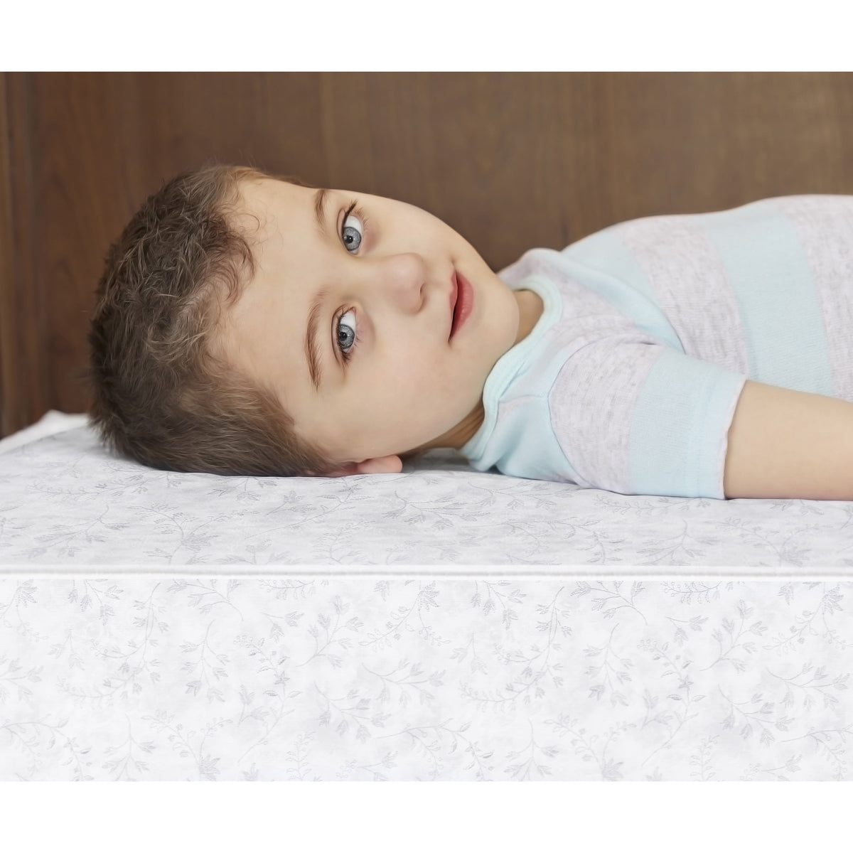 on Me Twinkle 5 88 Coil Crib and Toddler Mattress. Morning Mist Floral. Greenguard Gold Certified - Product image 9